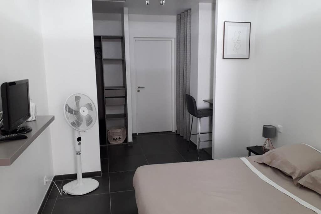 Logement Neuf De 40 M², Equipe Et Confortable Croix-Chapeau Екстериор снимка